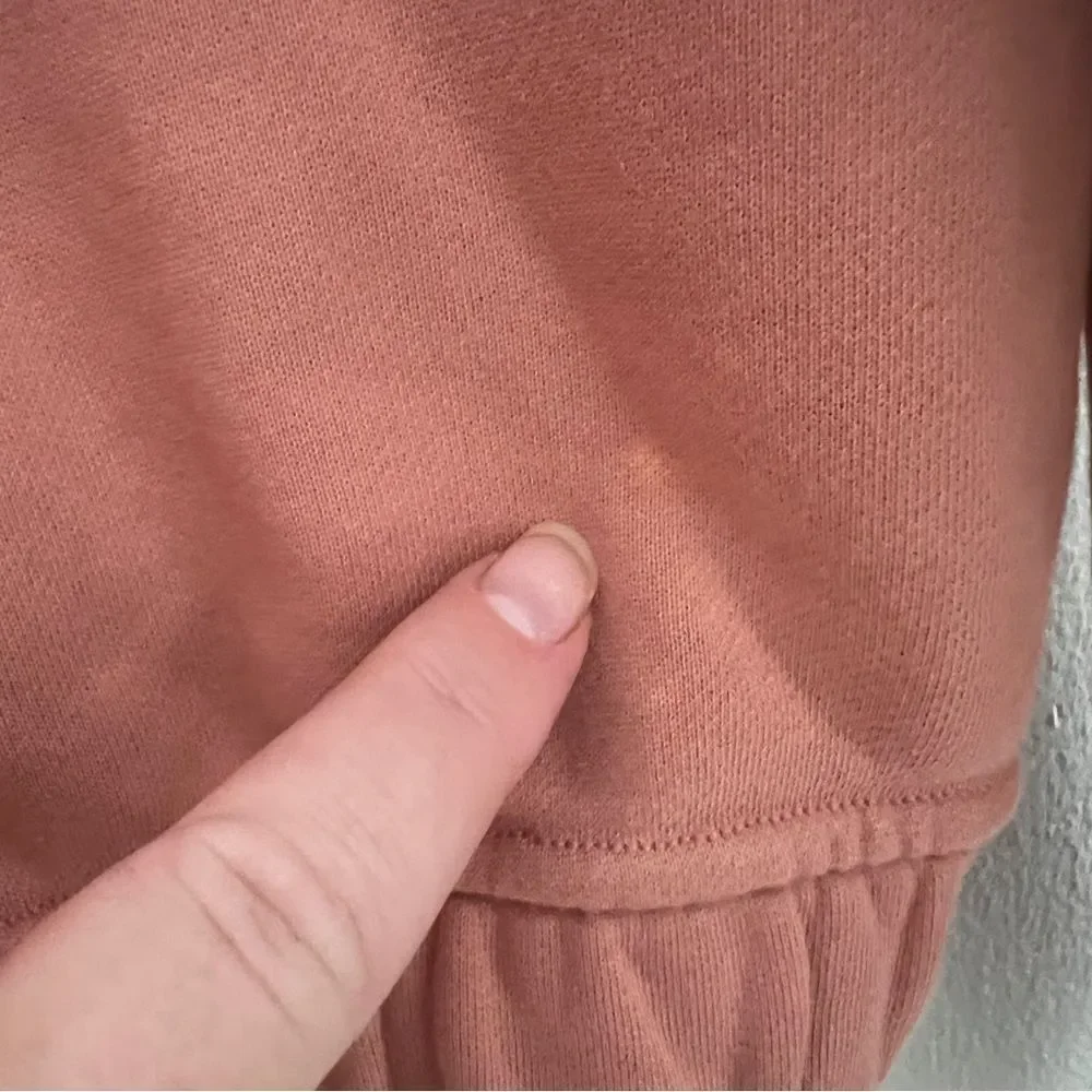 Lululemon relax cropped hoodie women’s size 8 see description light orange